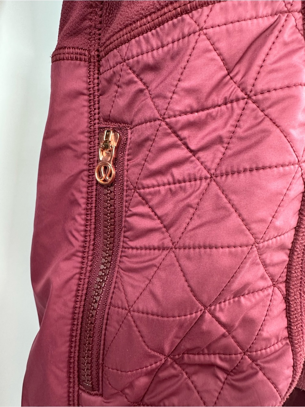 Lululemon Fleecy Keen Jacket W/ Removable Hood Wine Berry,‎ Size 2 - Picture 5 of 7